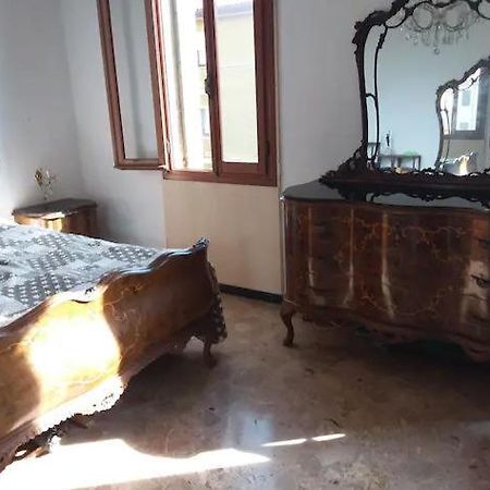 Spacious Room Marghera Bagian luar foto